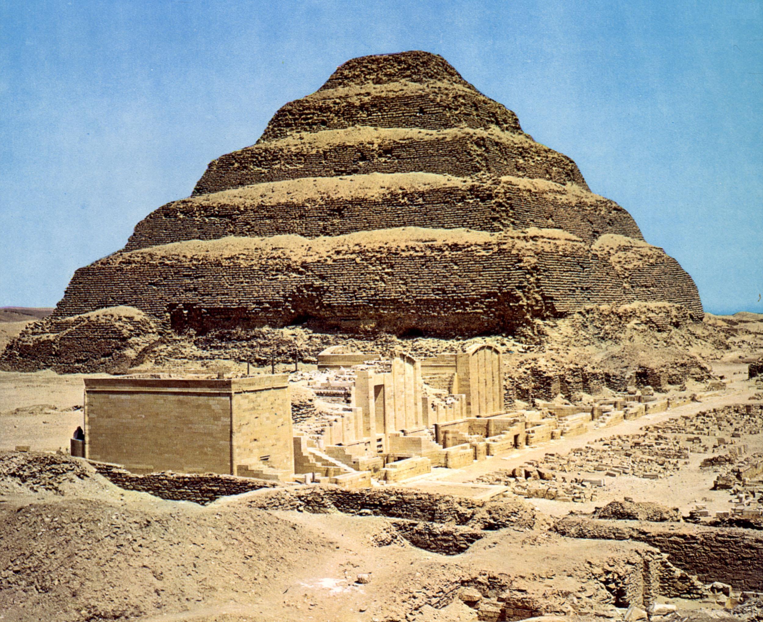 Resultado de imagen para imagenes de piramide de sakkara